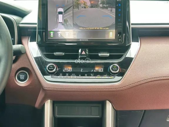 Toyota Corolla Cross 1.8 V  2022 - QUÁ MỚI