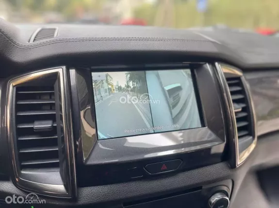 Ford Everest Titanium 2.0 AT 4x2 2019 - Rất mới