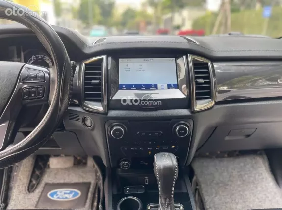 Ford Everest Titanium 2.0 AT 4x2 2019 - Rất mới