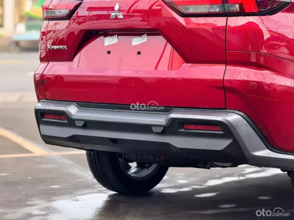 Mitsubishi Xpander AT Premium 2025 - Sẵn đỏ, xả kho - giao ngay
