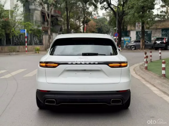 Porsche Cayenne Phiên bản khác 2018 - Lăn bánh 6v miles