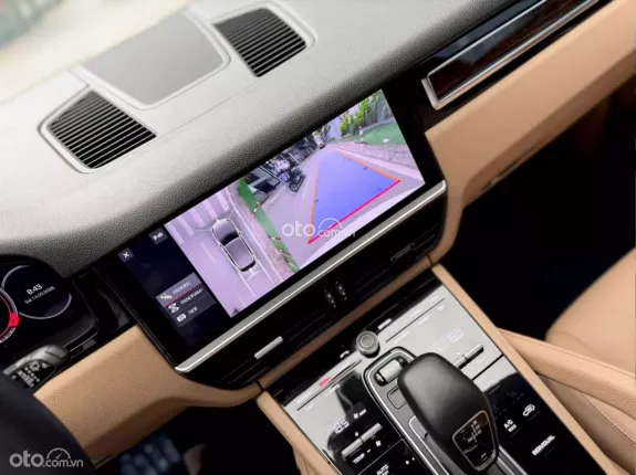 Porsche Cayenne Phiên bản khác 2018 - Lăn bánh 6v miles