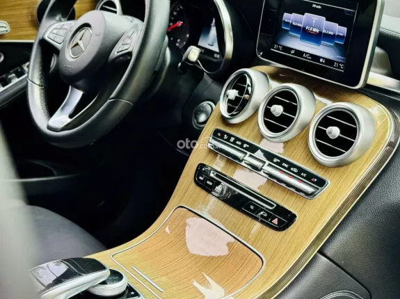Mercedes-Benz GLC 250 4Matic 2017 - Hỗ trợ trả góp, đổi xe, định giá miễn phí