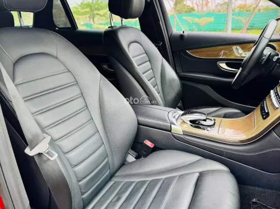 Mercedes-Benz GLC 250 4Matic 2017 - Hỗ trợ trả góp, đổi xe, định giá miễn phí