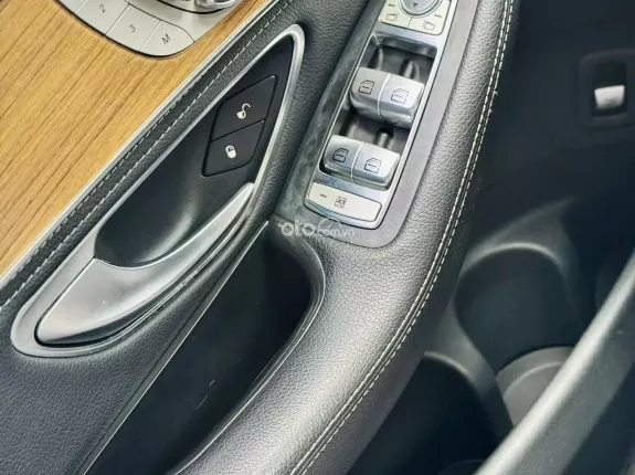 Mercedes-Benz GLC 250 4Matic 2017 - Hỗ trợ trả góp, đổi xe, định giá miễn phí