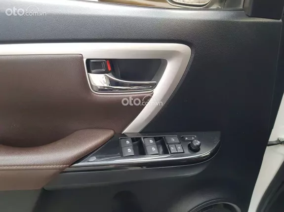 Toyota Fortuner 2.7 V 4X2 AT 2017 - Toyota Fortuner 2.7 V 4X2 AT 2017 - mua bán xe ô tô cũ, lướt đã qua sử dụng uy tín tại Hà Nội