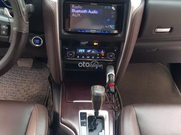 Toyota Fortuner 2.7 V 4X2 AT 2017 - Toyota Fortuner 2.7 V 4X2 AT 2017 - mua bán xe ô tô cũ, lướt đã qua sử dụng uy tín tại Hà Nội