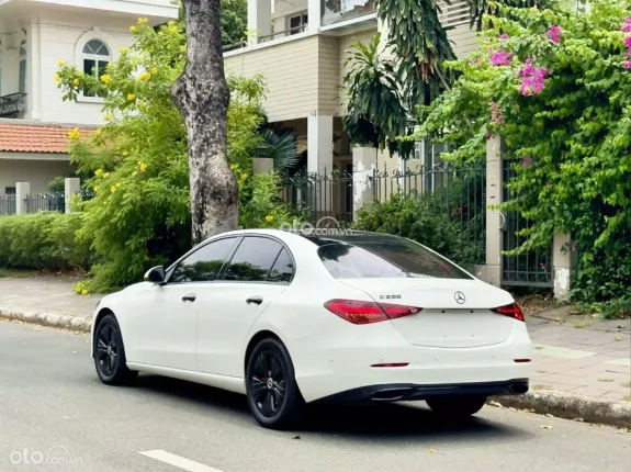 Mercedes-Benz C200 Avantgarde Plus 2022 - Mercedes C200 Avantgarde Plus 2022 lướt nhẹ cực đẹp