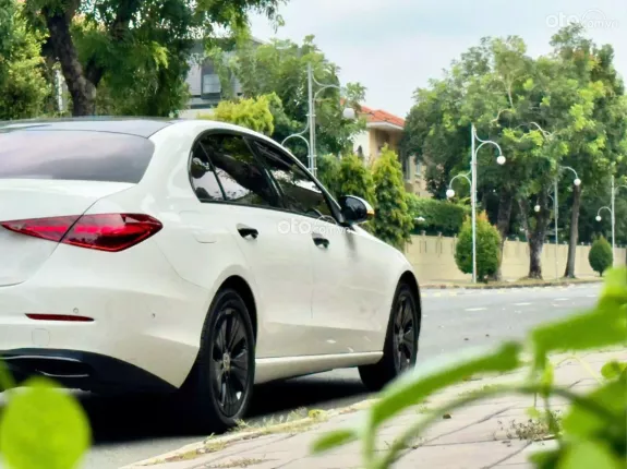 Mercedes-Benz C200 Avantgarde Plus 2022 - Mercedes C200 Avantgarde Plus 2022 lướt nhẹ cực đẹp
