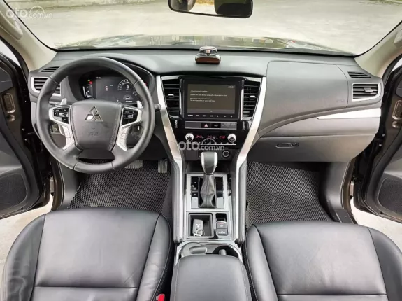 Mitsubishi Pajero Sport D 4x2 AT 2020 - SIÊU CỌP