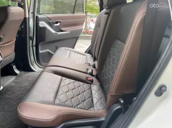 Toyota Innova Cross Xăng 2024 - Chính hãng Toyota Sure