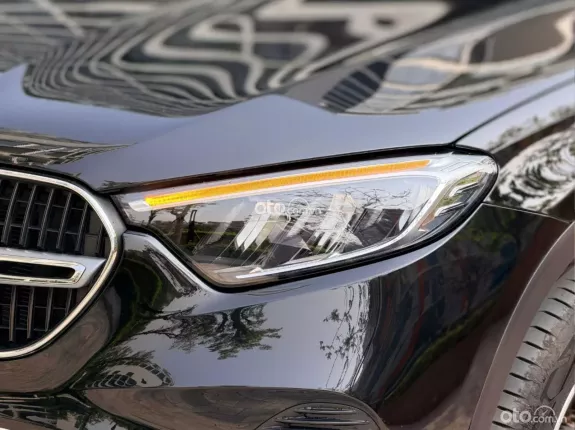 Mercedes-Benz GLC 200 4Matic 2025 - Xe siêu lướt 5.800 km, giá tốt liên hệ em