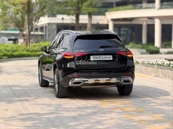 Mercedes-Benz GLC 200 4Matic 2025 - Xe siêu lướt 5.800 km, giá tốt liên hệ em