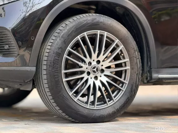 Mercedes-Benz GLC 200 4Matic 2025 - Xe siêu lướt 5.800 km, giá tốt liên hệ em