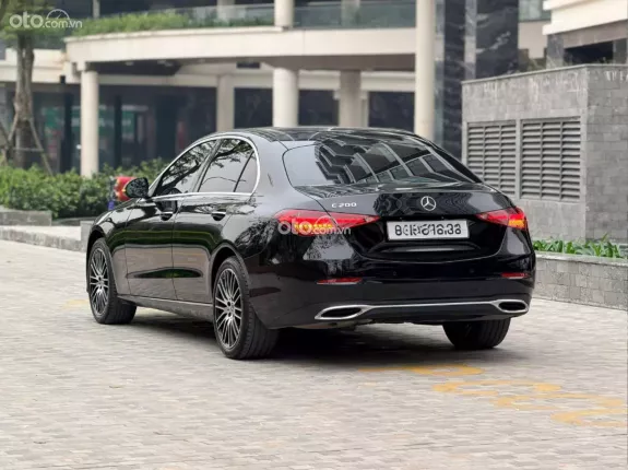 Mercedes-Benz C200 Avantgarde Plus 2022 - Xe đăng ký lần đầu 2023, siêu lướt