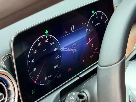 Mercedes-Benz C200 Avantgarde Plus 2022 - Xe đăng ký lần đầu 2023, siêu lướt