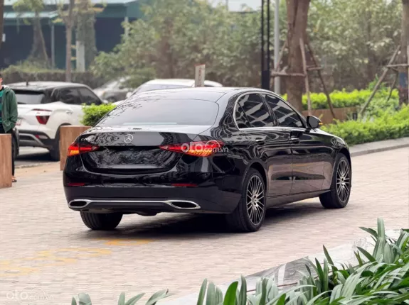 Mercedes-Benz C200 Avantgarde Plus 2022 - Xe đăng ký lần đầu 2023, siêu lướt