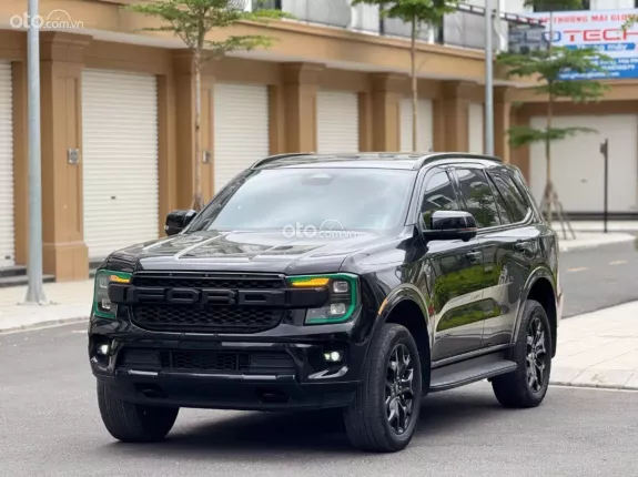 Ford Everest Titanium 2.0 AT 4x2 2023 - Xe đẹp full bảo dưỡng hãng