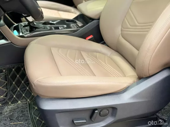 Ford Everest Titanium 2.0 AT 4x2 2023 - Xe đẹp full bảo dưỡng hãng