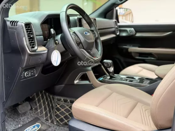 Ford Everest Titanium 2.0 AT 4x2 2023 - Xe đẹp full bảo dưỡng hãng