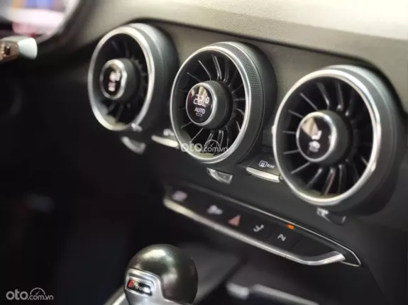 Audi TT 2.0 TFSI Quattro 2015 - Trắng Đen
