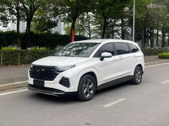 Hyundai Custin 1.5T-GDi Tiêu chuẩn 2023 - Mẫu mpv đang dụng