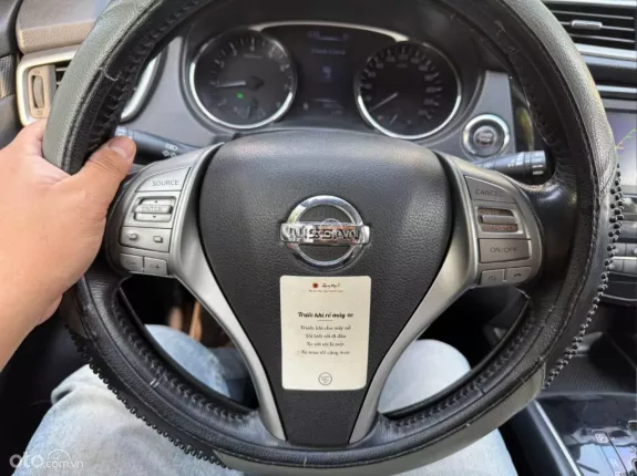 Nissan X trail 2.0 2WD 2016 - 7 chỗ