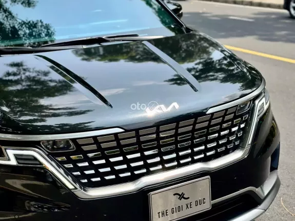 Kia Carnival 2.2D Signature 2023 - Signature bản cao nhất, ODO siêu thấp, giá cực tốt