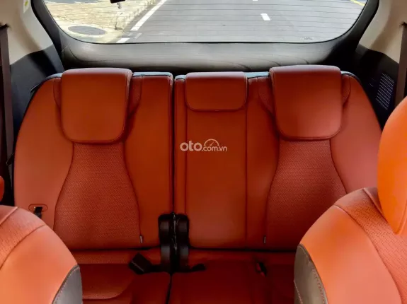 Kia Carnival 2.2D Signature 2023 - Signature bản cao nhất, ODO siêu thấp, giá cực tốt