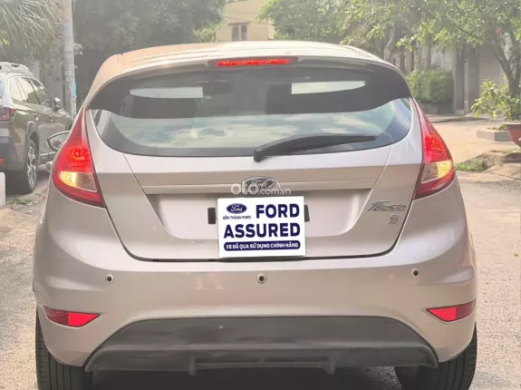 Ford Fiesta 1.6 AT 2012 - XE 5 CHỖ CHÍNH HÃNG_BẢO DƯỠNG ĐẦY ĐỦ _PHÙ HỢP GIA ĐÌNH NHỎ