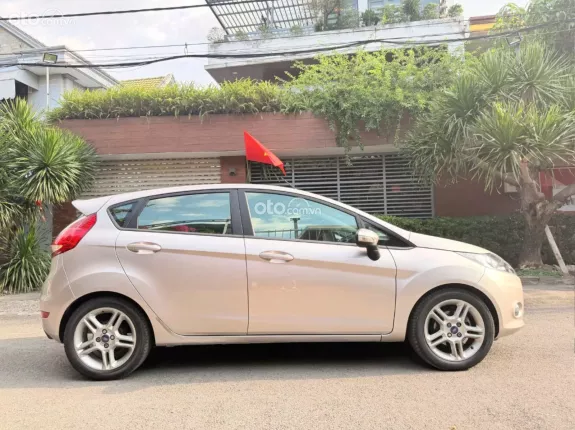 Ford Fiesta 1.6 AT 2012 - XE 5 CHỖ CHÍNH HÃNG_BẢO DƯỠNG ĐẦY ĐỦ _PHÙ HỢP GIA ĐÌNH NHỎ