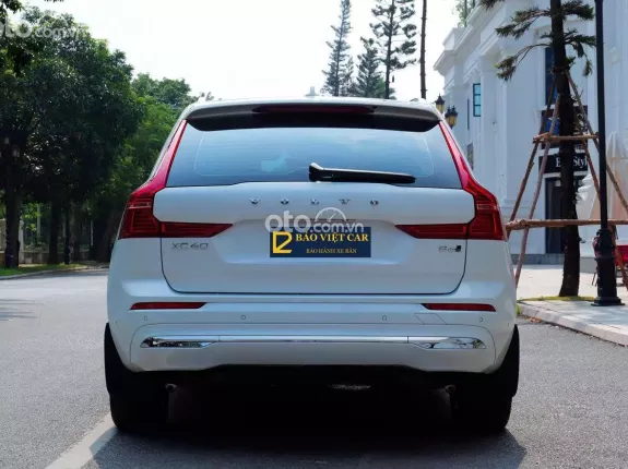 Volvo XC60 B6 Ultimate Bright 2023 - Động cơ mới Hybrid - Bản Đủ