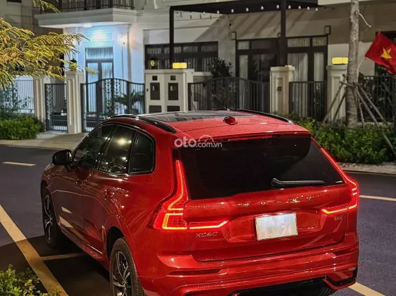 Volvo XC60 B6 AWD Inscription 2022 - Bản Thể Thao