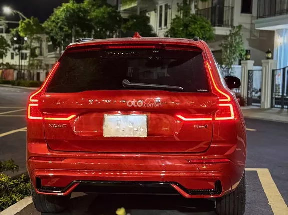Volvo XC60 B6 AWD Inscription 2022 - Bản Thể Thao