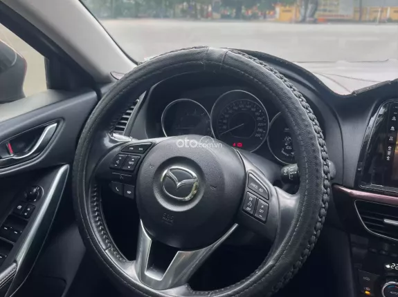 Mazda 6 2.0 AT 2015 - Xe sedan hạng D màu đỏ ruby cực chất