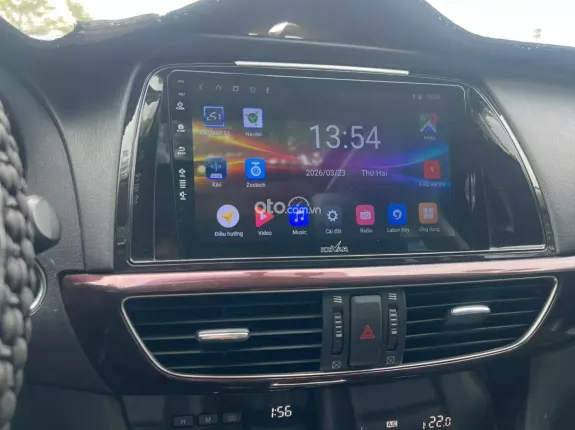 Mazda 6 2.0 AT 2015 - Xe sedan hạng D màu đỏ ruby cực chất