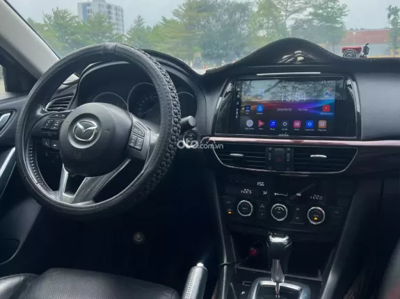Mazda 6 2.0 AT 2015 - Xe sedan hạng D màu đỏ ruby cực chất