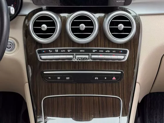 Mercedes-Benz GLC 200 2020 - GLC200 2020