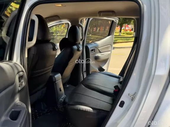 Mitsubishi Triton 4×2 AT MIVEC 2021 - Xe như mới