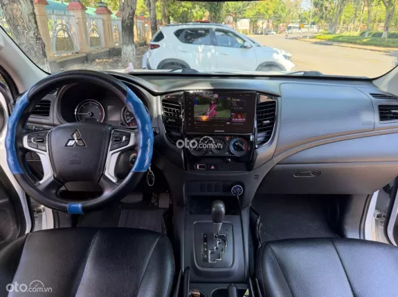 Mitsubishi Triton 4×2 AT MIVEC 2021 - Xe như mới