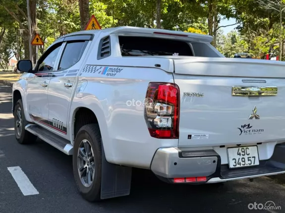 Mitsubishi Triton 4×2 AT MIVEC 2021 - Xe như mới