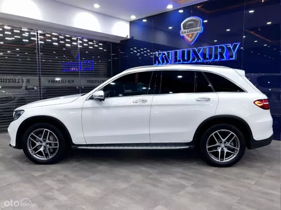 Mercedes-Benz GLC 300 4Matic 2018 - Model 2018