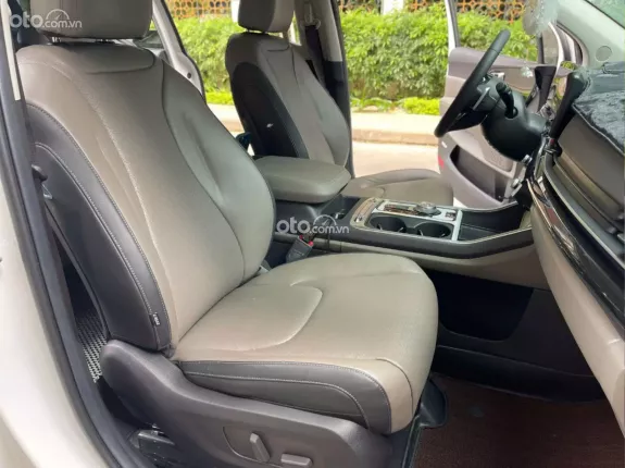 Kia Carnival 2.2D Premium 2025 - Siêu lướt, full công nghệ