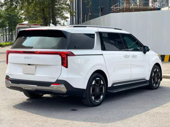 Kia Carnival 2.2D Premium 2025 - Siêu lướt, full công nghệ