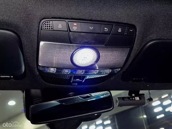 Mercedes-Benz GLC 300 4Matic 2019 - Siêu lướt duy nhất trên thị trường