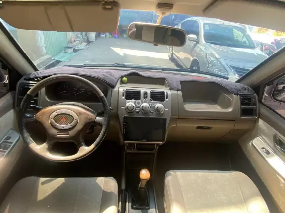 Mitsubishi Jolie 2.0 MT 2005 - Bản full