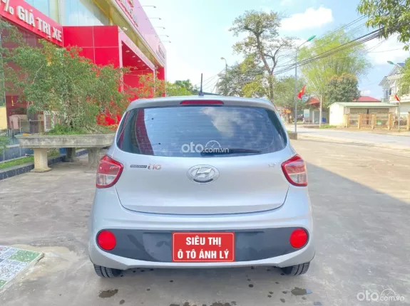 Hyundai Grand i10 Hatchback 1.2 MT Base 2020 - Lên Full đồ, ODO ít, Zin cả sơn