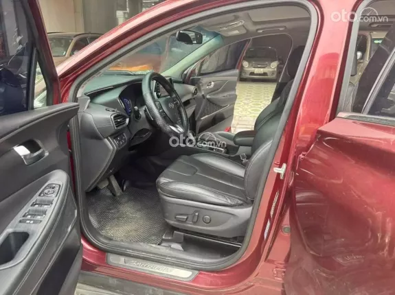Hyundai Santa Fe 2.4L Xăng Cao cấp 2019 - SUV 7 chỗ cực đẹp, keo chỉ Zin tuyệt đối