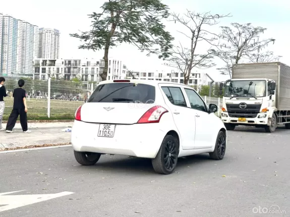 Suzuki Swift 1.4 AT 2014 - Suzuki Swift 1.4AT 2014