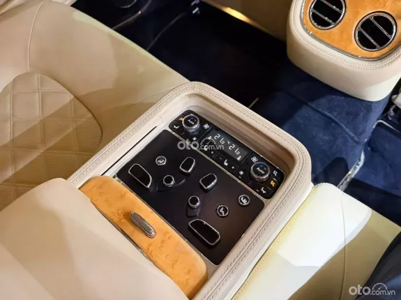 Bentley Mulsanne  Speed 2014 - Xe 5 chỗ nhập khẩu nguyên chiếc, giá cực tốt